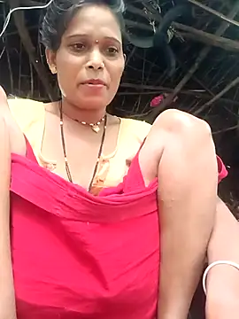 Snapshot of cute_diya_12 chatting on November 5, 2025, 2:14 am cute diya 12 online show from November 5, 2025, 2:14 am