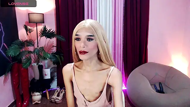 Snapshot of itsmeMonicaloove69 chatting on September 12, 2025, 2:01 am itsmeMonicaloove69 online show from September 12, 2025, 2:01 am