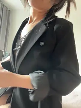 Snapshot of penny996 chatting on November 6, 2025, 2:15 am penny996 online show from November 6, 2025, 2:15 am