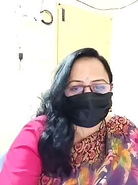 Snapshot of Ananya_flower chatting on November 14, 2025, 8:18 am Ananya flower online show from November 14, 2025, 8:18 am