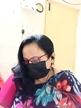 Snapshot of Ananya_flower chatting on November 19, 2025, 5:46 pm Ananya flower online show from November 19, 2025, 5:46 pm