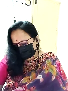 Snapshot of Ananya_flower chatting on November 15, 2025, 3:43 am Ananya flower online show from November 15, 2025, 3:43 am