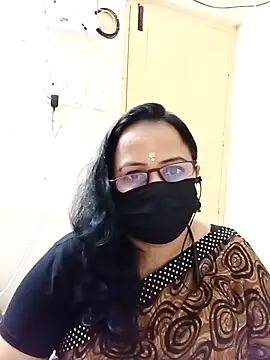 Snapshot of Ananya_flower chatting on December 2, 2025, 5:31 am Ananya flower online show from December 2, 2025, 5:31 am