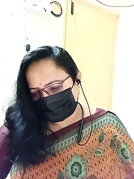 Snapshot of Ananya_flower chatting on November 15, 2025, 5:17 pm Ananya flower online show from November 15, 2025, 5:17 pm