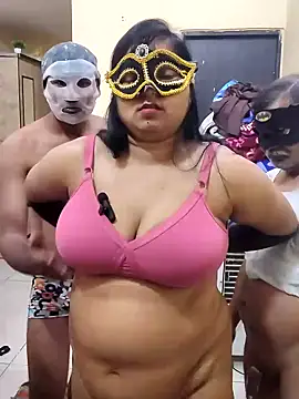 Snapshot of Hot_modal chatting on December 18, 2025, 5:17 pm Hot modal online show from December 18, 2025, 5:17 pm