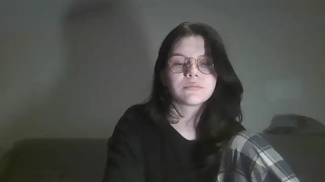 LaVostraDorothy online show from November 22, 2025, 4:17 pm