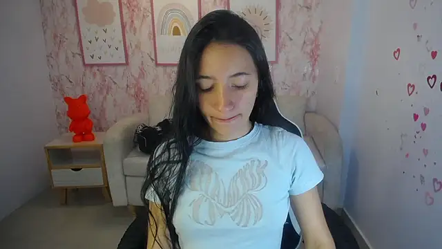 Snapshot of Kylie_ch1 chatting on September 12, 2025, 10:48 am Kylie ch1 online show from September 12, 2025, 10:48 am