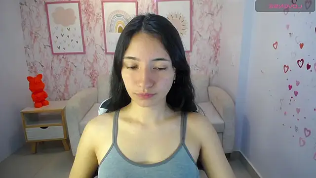 Snapshot of Kylie_ch1 chatting on October 3, 2025, 10:39 am Kylie ch1 online show from October 3, 2025, 10:39 am