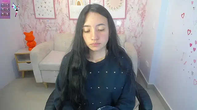 Snapshot of Kylie_ch1 chatting on November 24, 2025, 3:23 pm Kylie ch1 online show from November 24, 2025, 3:23 pm