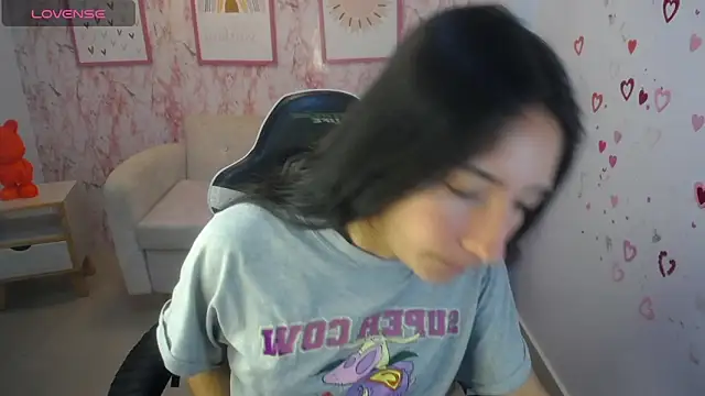 Snapshot of Kylie_ch1 chatting on September 30, 2025, 4:35 pm Kylie ch1 online show from September 30, 2025, 4:35 pm