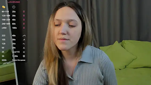 Snapshot of CaseyAitcheson chatting on October 15, 2025, 7:11 pm CaseyAitcheson online show from October 15, 2025, 7:11 pm
