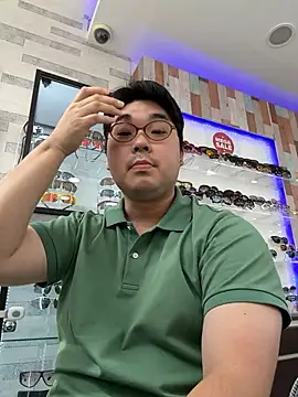 gayfucuxuc online show from September 27, 2025, 3:01 am