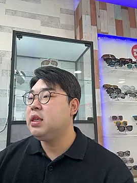 gayfucuxuc online show from December 3, 2025, 2:45 am