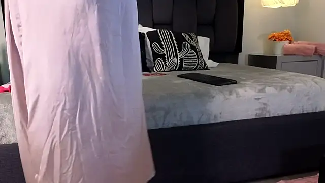 Snapshot of Calipso_Parisi chatting on November 13, 2025, 12:53 pm Calipso Parisi online show from November 13, 2025, 12:53 pm