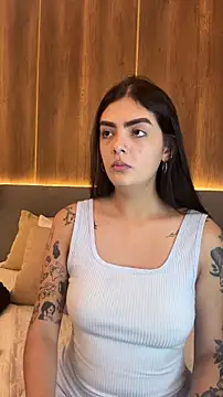 Snapshot of AliceRitter chatting on November 24, 2025, 5:24 pm AliceRitter online show from November 24, 2025, 5:24 pm