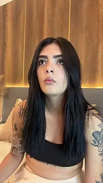 Snapshot of AliceRitter chatting on November 25, 2025, 5:35 pm AliceRitter online show from November 25, 2025, 5:35 pm