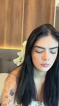 Snapshot of AliceRitter chatting on December 3, 2025, 5:56 pm AliceRitter online show from December 3, 2025, 5:56 pm