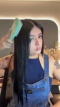 Snapshot of AliceRitter chatting on January 13, 2026, 5:06 pm AliceRitter online show from January 13, 2026, 5:06 pm