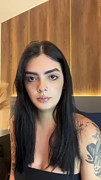 Snapshot of AliceRitter chatting on November 19, 2025, 6:52 pm AliceRitter online show from November 19, 2025, 6:52 pm