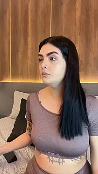 Snapshot of AliceRitter chatting on October 27, 2025, 6:09 pm AliceRitter online show from October 27, 2025, 6:09 pm