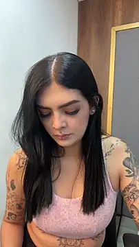 Snapshot of AliceRitter chatting on February 12, 2026, 10:53 pm AliceRitter online show from February 12, 2026, 10:53 pm