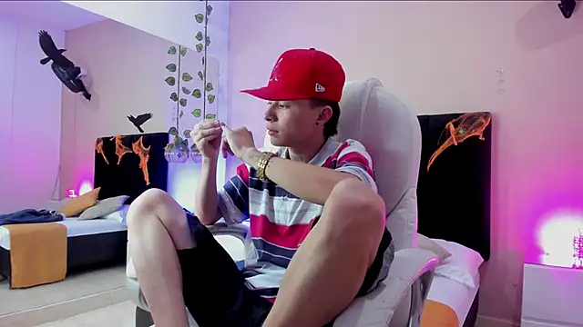 Nascary Fox online show from October 24, 2025, 7:35 pm