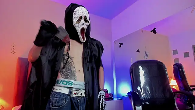 Nascary Fox online show from October 31, 2025, 8:49 pm