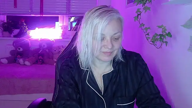 Linsy Kim online show from January 9, 2026, 6:48 pm