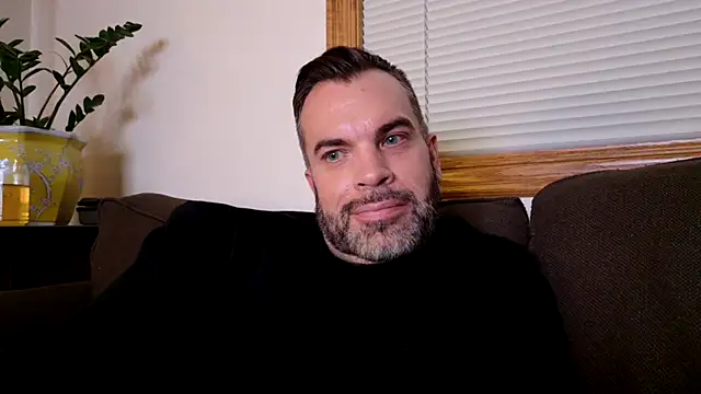 Snapshot of Ty_lerDavid chatting on December 15, 2025, 6:41 am Ty lerDavid online show from December 15, 2025, 6:41 am