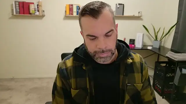 Snapshot of Ty_lerDavid chatting on October 21, 2025, 7:13 pm Ty lerDavid online show from October 21, 2025, 7:13 pm