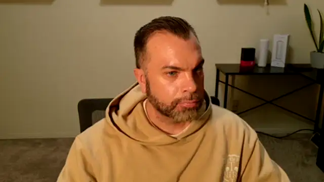 Snapshot of Ty_lerDavid chatting on September 15, 2025, 5:35 pm Ty lerDavid online show from September 15, 2025, 5:35 pm