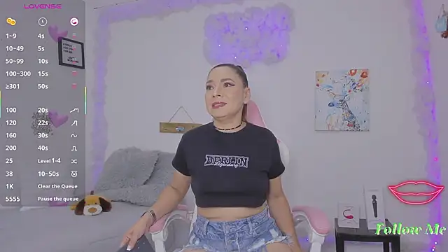 milfAaura online show from February 21, 2026, 3:30 am