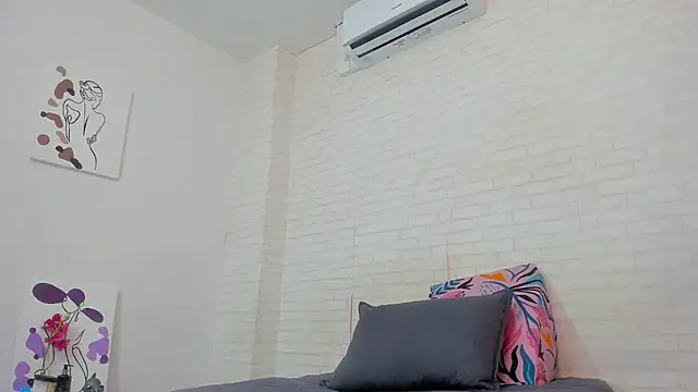 Snapshot of scarlett646 chatting on September 19, 2025, 3:10 am scarlett646 online show from September 19, 2025, 3:10 am