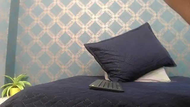 Snapshot of scarlett646 chatting on September 12, 2025, 3:06 am scarlett646 online show from September 12, 2025, 3:06 am