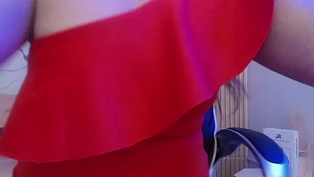 Snapshot of tamara_ch1 chatting on December 5, 2025, 3:27 am tamara ch1 online show from December 5, 2025, 3:27 am