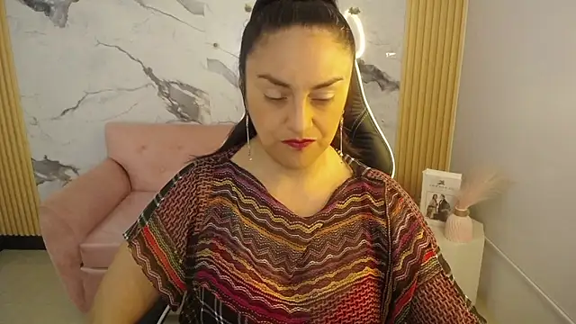 Snapshot of tamara_ch1 chatting on October 29, 2025, 3:16 am tamara ch1 online show from October 29, 2025, 3:16 am