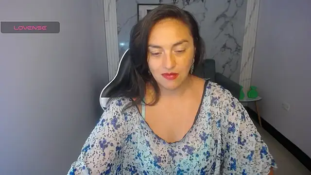 Snapshot of tamara_ch1 chatting on October 24, 2025, 10:31 pm tamara ch1 online show from October 24, 2025, 10:31 pm