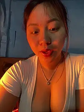 Snapshot of maianhcute chatting on February 12, 2026, 1:05 am maianhcute online show from February 12, 2026, 1:05 am