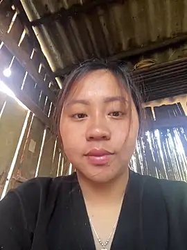 maianhcute online show from April 12, 2026, 1:53 am