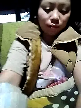 Snapshot of venu00 chatting on December 15, 2025, 11:42 pm venu00 online show from December 15, 2025, 11:42 pm