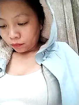 Snapshot of venu00 chatting on November 17, 2025, 7:23 am venu00 online show from November 17, 2025, 7:23 am