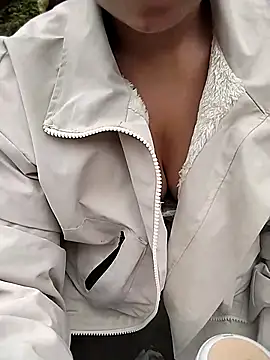 Snapshot of venu00 chatting on December 5, 2025, 6:34 am venu00 online show from December 5, 2025, 6:34 am