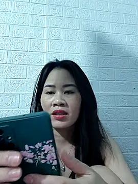 Singlemom69x online show from December 4, 2025, 7:51 am