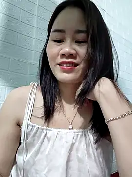 Singlemom69x online show from October 31, 2025, 2:02 pm