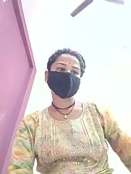 Snapshot of Radhika_Lovely chatting on May 27, 2026, 8:32 am Radhika Lovely online show from May 27, 2026, 8:32 am