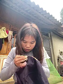 Ngoc-bbi online show from February 17, 2026, 5:05 am