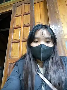 Snapshot of Ngoc-bbi chatting on November 13, 2025, 5:55 am Ngoc-bbi online show from November 13, 2025, 5:55 am