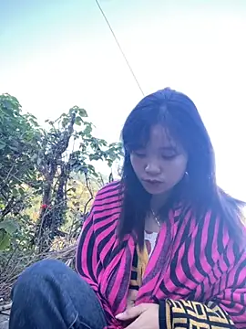 Snapshot of Ngoc-bbi chatting on November 28, 2025, 1:28 am Ngoc-bbi online show from November 28, 2025, 1:28 am