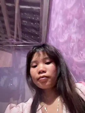 Ngoc-bbi online show from May 8, 2026, 3:27 pm