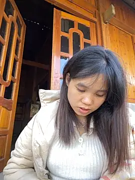 Snapshot of Ngoc-bbi chatting on November 25, 2025, 2:12 am Ngoc-bbi online show from November 25, 2025, 2:12 am